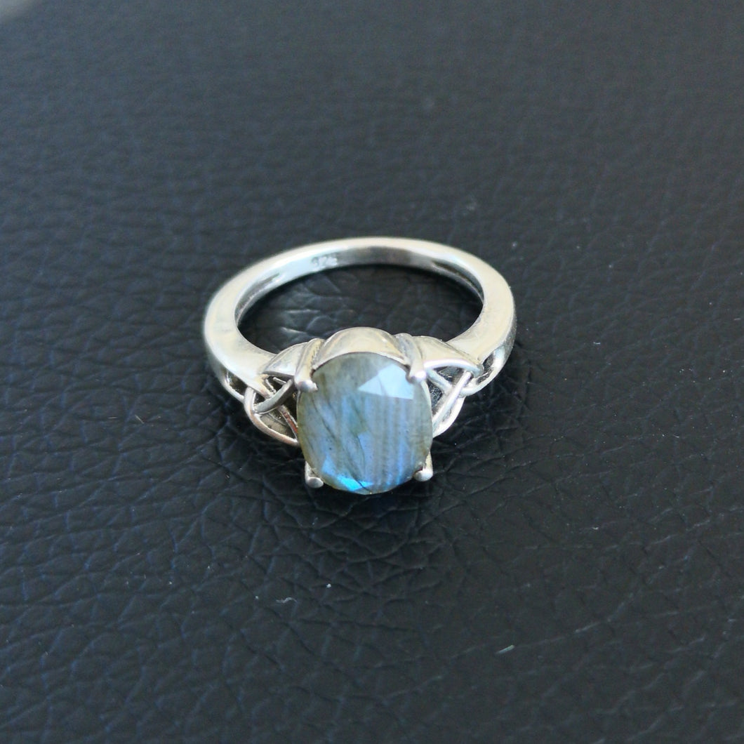 Bague indienne en argent labradorite Dia