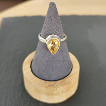 Charger l&#39;image dans la galerie, Bague en argent 925 citrine Jyothi
