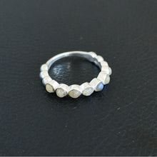 Charger l&#39;image dans la galerie, Bague en argent labradorite Kajol
