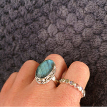 Charger l&#39;image dans la galerie, Bague en argent labradorite Kajol
